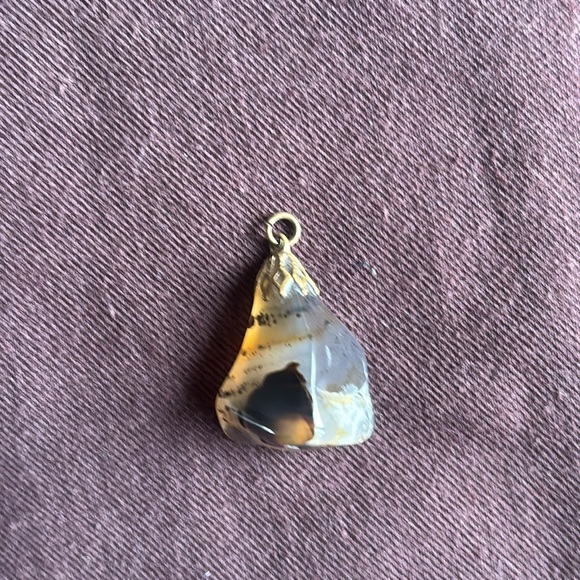 Lot of costume jewelry: Chanel logo, faux pearls, faux turquoise, rhinestones… - Picture 10 of 12